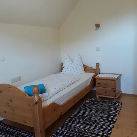 Gastehaus Lackner Bed & Breakfast