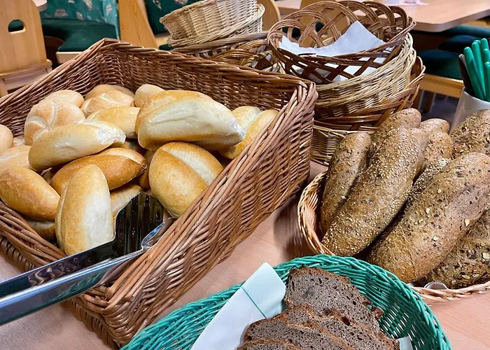 Gastehaus Lackner فندق مبيت وإفطار *